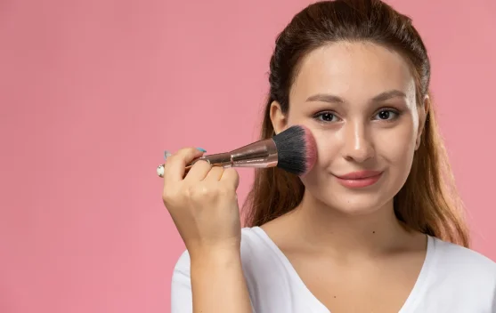 Mengenal Tren Anti Blush yang Sedang Viral
