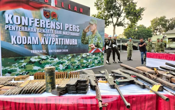 Korem 152/Babullah Rilis 75 Senpi dan 1.069 Butir Amunisi Sisa Konflik '99