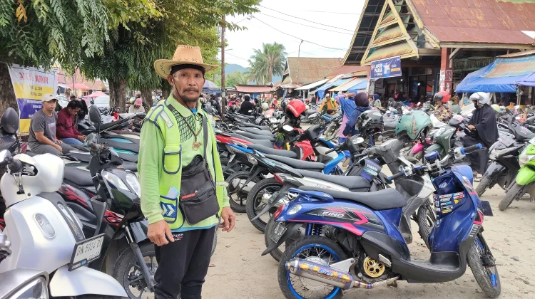Pengunjung Pasar Susumbolan Ramai Sambut Bulan Ramadan