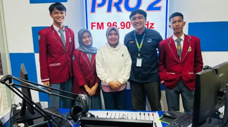 OSIS SMAN 3 Tolitoli Tampil Inspiratif di RRI
