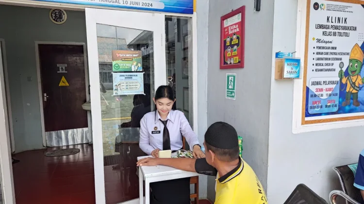 Lapas Tolitoli Beri Layanan Kesehatan-Makanan Tambahan Bagi Warga Binaan Lansia