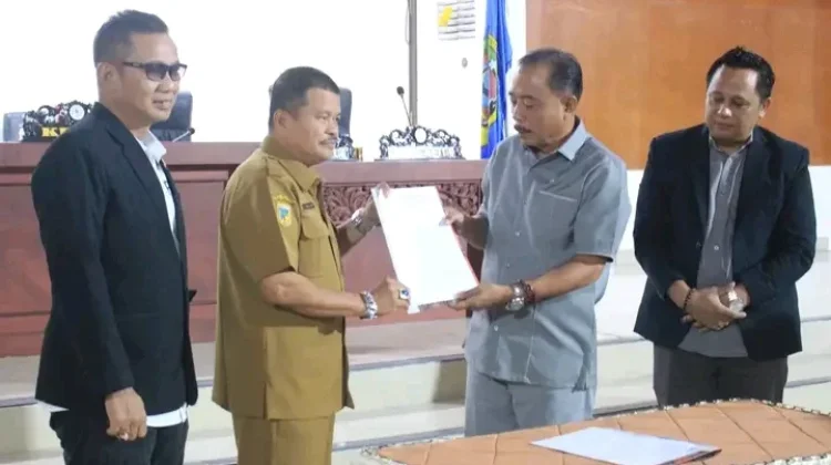 Wabup Parigi Moutong Hadiri Paripurna Bahas Packing House