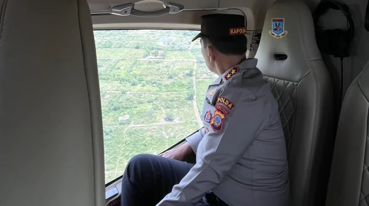 Kapolda Sulteng Lakukan Patroli Udara Pantau Sejumlah Titik Strategis