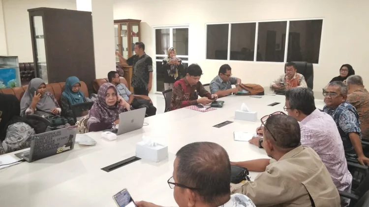 Wakil Bupati Buol Pimpin Rapat Penyusunan Laporan Evaluasi 2025