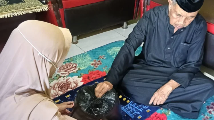 Warga Tolitoli Mulai Bayar Zakat Fitrah Jelang Idul Fitri