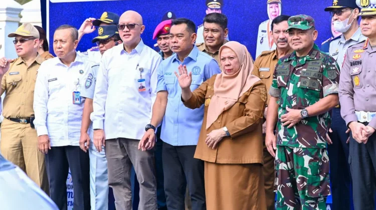 Wagub Sulteng Resmi Melepas Peserta Program Berani Mudik 2026