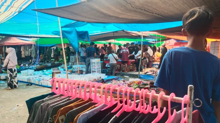 Harga Emas Melambung, Daya Beli Warga di Pasar Rabu Diapatih Buol Meningkat Drastis