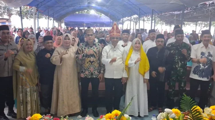Gubernur Sulteng Bersama Bupati Parimo Hadiri Halal Bi Halal di Pantai Wisata Ampe
