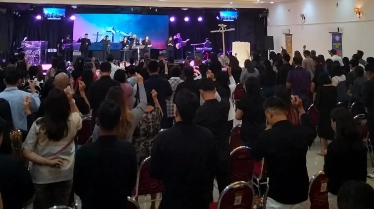 Ibadah Jumat Agung GBI House of Restoration Tolitoli Berlangsung Khidmat