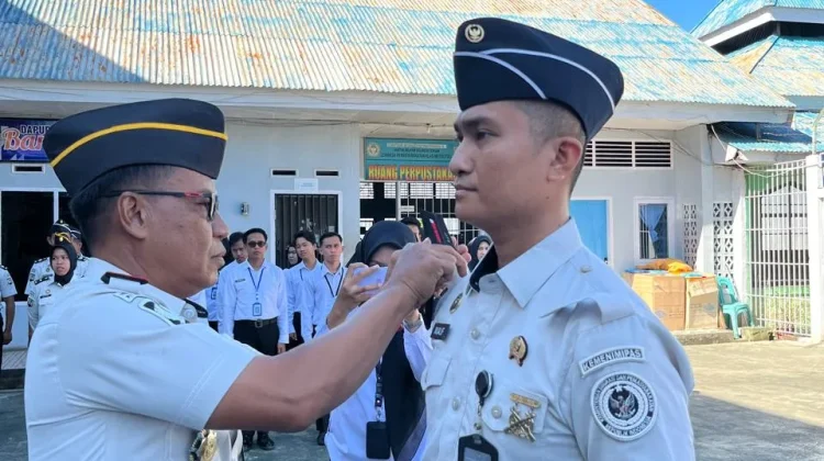 16 Pegawai Lapas Tolitoli Terima Kenaikan Pangkat