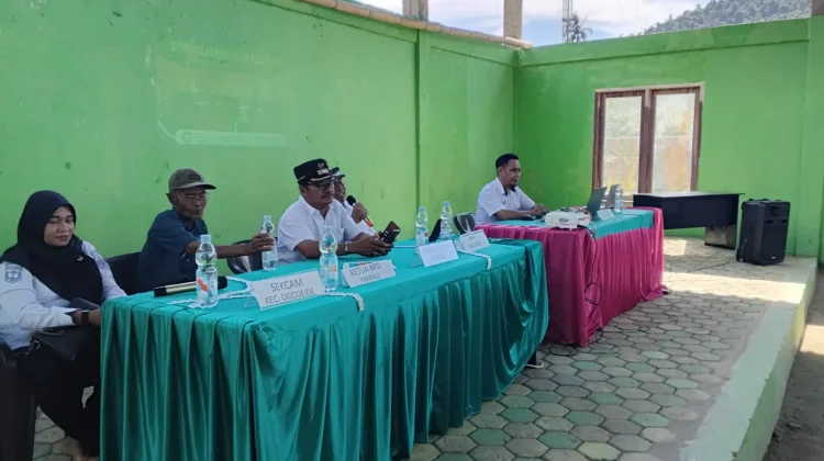 Dinsos Tolitoli Edukasi Bansos dan DTSEN di Desa Kamalu, Kecamatan Ogodeide