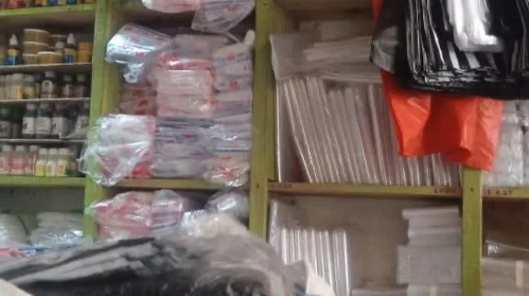 Harga Plastik Melonjak, Petani dan Pelaku Usaha di Tolitoli Terdampak