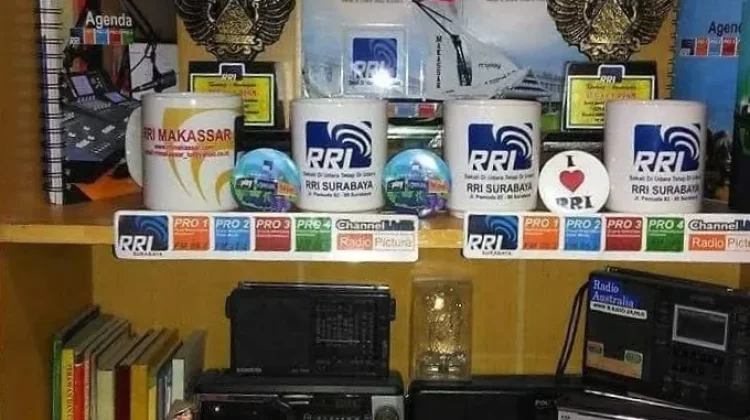 Koleksi Cinderamata RRI Lestarikan Sejarah Radio