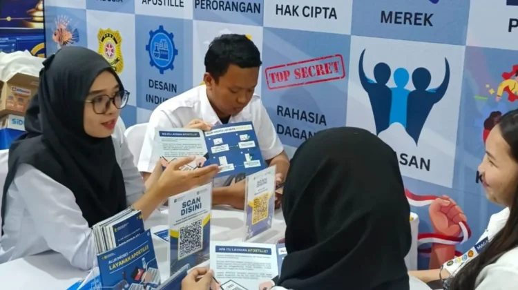 Layanan AHU Meriahkan HUT Sulteng, Masyarakat Antusias