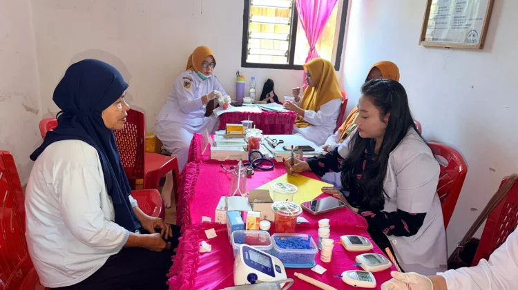 Lansia Tolitoli Antusias Cek Kesehatan Gratis Posyandu ILP