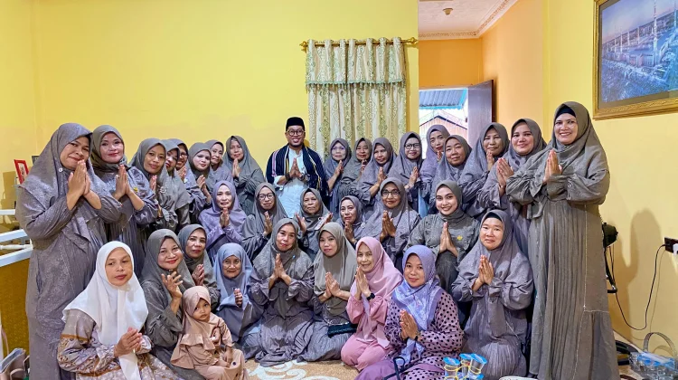 Pengajian Perdana MT Al Mu' minat Baiturahim.