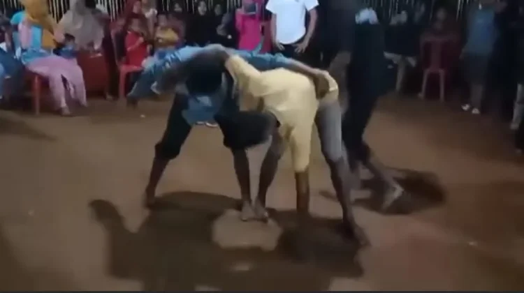 Tradisi Meppengkilan Etnis Dondo Terus Dilestarikan Masyarakat