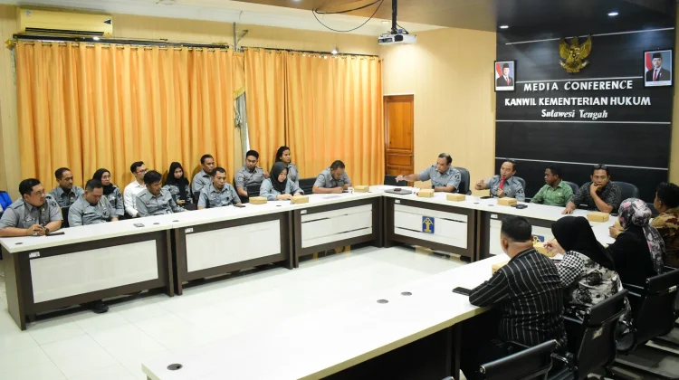 Kemenkum Sulteng Terima Kunjungan Kerja Bapemperda Banggai Laut