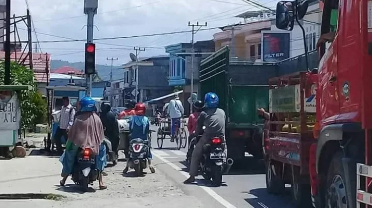 BTD Segera Perbaiki Lampu Lalu Lintas Lonti yang Rusak