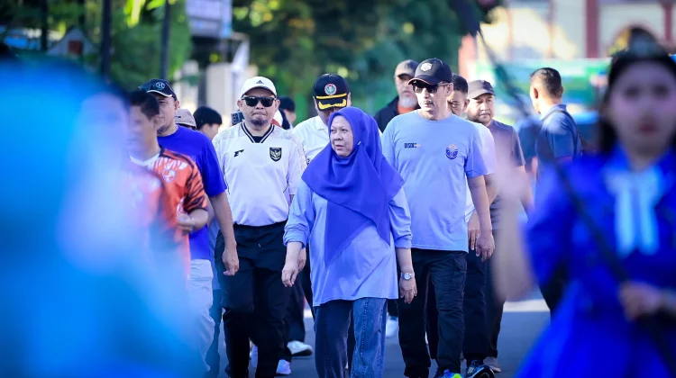 Wagub Sulteng Lepas Peserta Jalan Sehat Hardiknas 2026