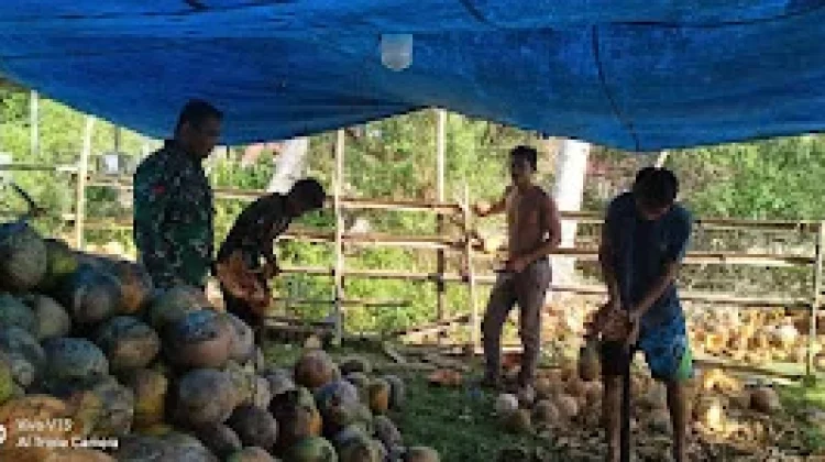 Babinsa Simatang Ajak Petani Waspadai Karhutla saat Kemarau