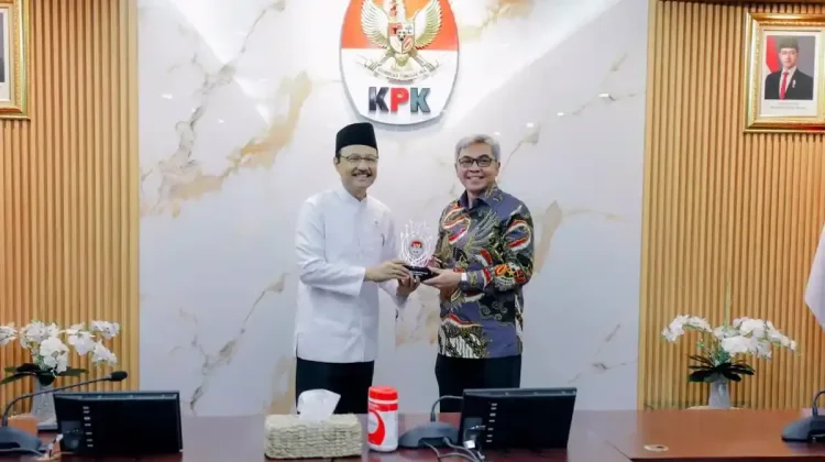 Mensos Saifullah Yusuf Kunjungi KPK, Konsultasi Pengadaan Barang Jasa