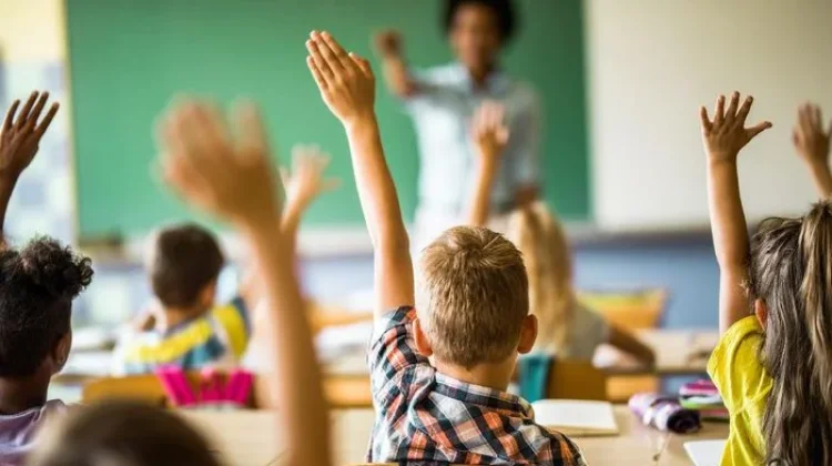 Gotong Royong Jadi Kunci Pemerataan Pendidikan