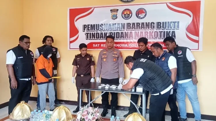 Polres Tolitoli Musnahkan Sabu-Sabu dari Tersangka Wanita Muda