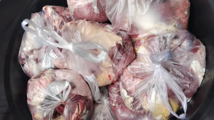 Tips Aman Mencuci dan Menyimpan Daging Kurban