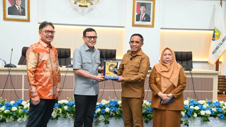 Gubernur Sulteng-Barantin Genjot Hilirisasi Ekspor Durian dan Kelapa