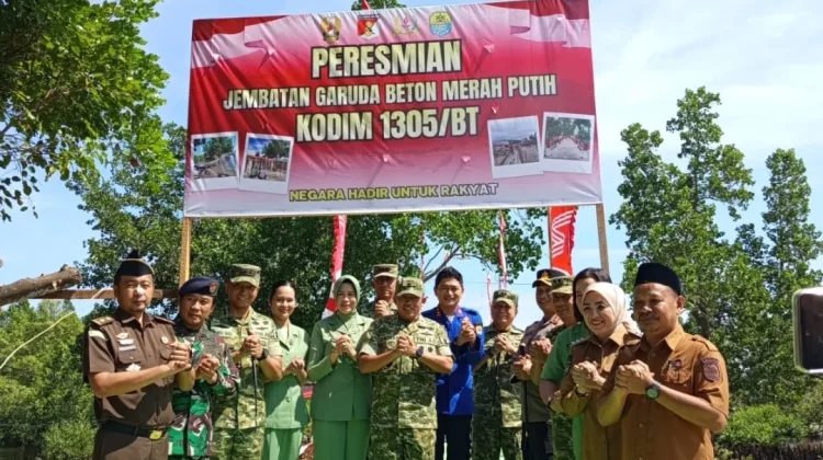 Peresmian Jembatan Garuda Beton Merah Putih