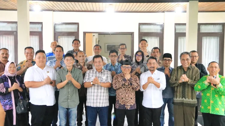 Bupati Buol dan Tolitoli Bahas Status Asrama Mahasiswa di Palu
