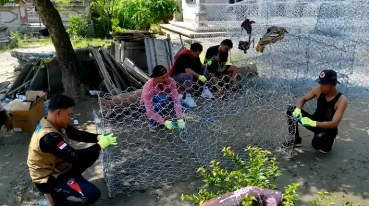 Perkuat Talud Sungai Penebel, BPBD Rakit 400 Bronjong