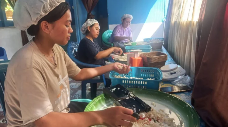 UMKM Bawang Goreng Suku Lauje Dorong Kemandirian Ekonomi