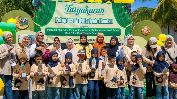 TK Aisyiyah 1 Baolan Lepas Siswa dengan Penuh Haru dan Prestasi