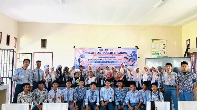 Siswa Bukal Antusias Ikuti Pelatihan Public Speaking