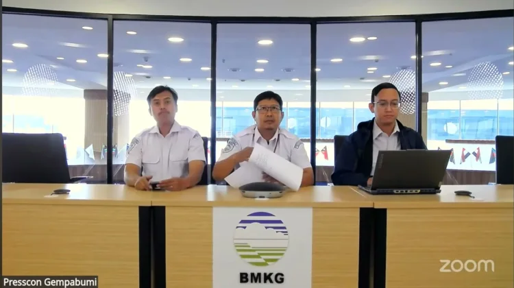 BMKG Rilis Informasi Pendahuluan Gempa M6,7 di Palu, Warga Diminta Tetap Tenang