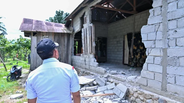 Gubernur Sulteng Tinjau Lokasi Pusat Gempa di Sigi