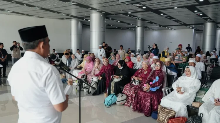 Gubernur Anwar Hafid Sambut Kepulangan Jamaah Haji Sulteng
