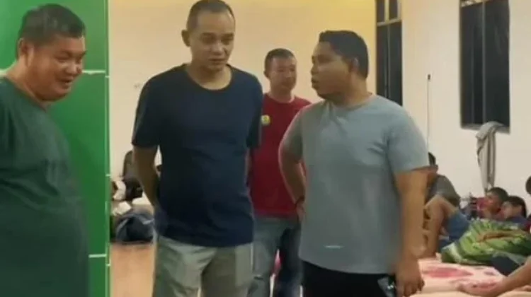 Disporapar Buol Tinjau Fasilitas TC Atlet pada Malam Hari