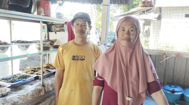 13 Tahun Berjualan, UMKM Kuliner Tuweley Biayai Anak hingga Sarjana