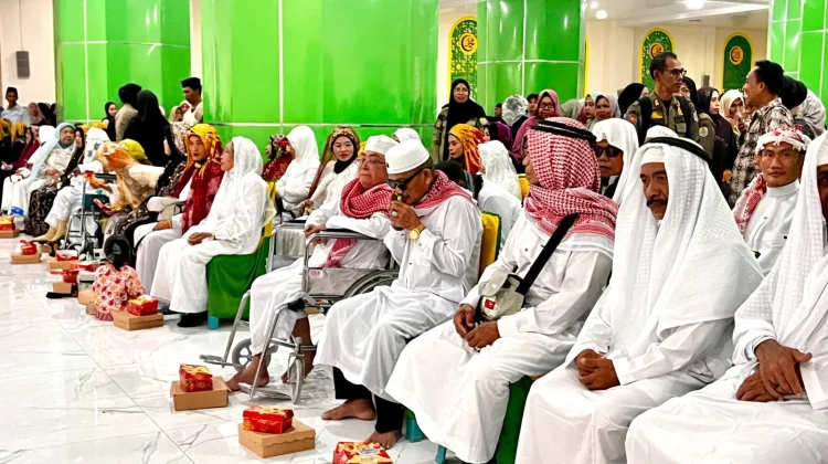 84 Jemaah Haji Buol Kembali dengan Selamat, Kemenhaj Apresiasi Dukungan Pemda