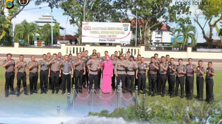 Kapolres Tolitoli Pimpin Upacara Kenaikan Pangkat Personel