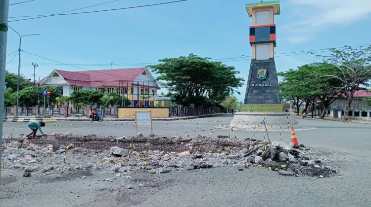 Pengendara Diimbau Waspada, Drainase Ganggu Arus Lalu Lintas Buol