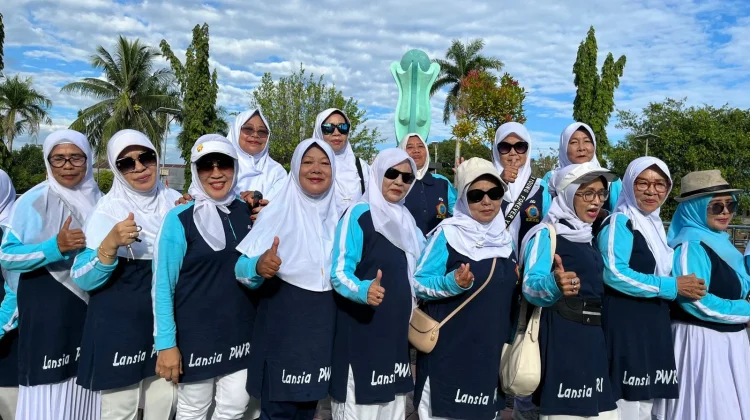 Lansia Tolitoli dan Buol Pererat Silaturahmi Lewat Senam Bersama