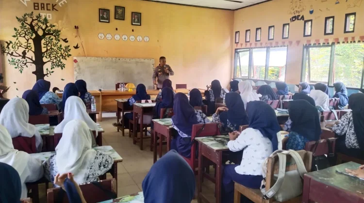 Polsubsektor Parigi Utara Edukasi Narkoba dan Kekerasan di SMAN 1 Parigi Utara