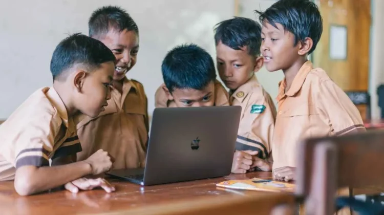 Pendidikan Perlu Seimbangkan Prestasi Akademik dan Karakter Siswa