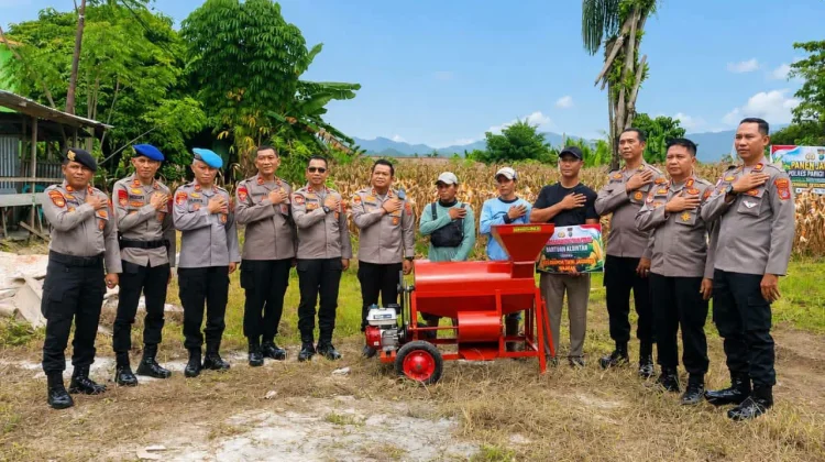Kapolres Parigi Moutong Pimpin Panen Jagung Dukung Swasembada