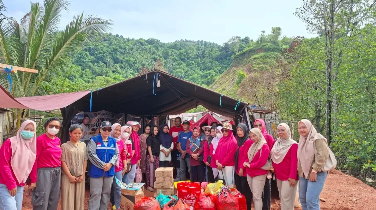 DPMPTSP Tolitoli Salurkan Bantuan bagi Korban Kebakaran