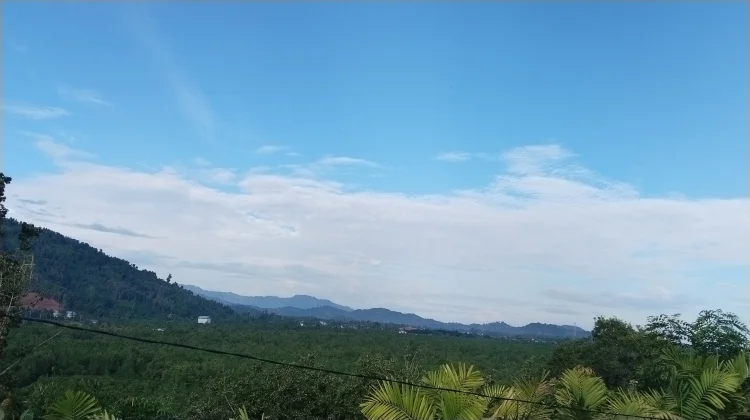 Cuaca Tiga Daerah di Sulteng Didominasi Cerah Berawan